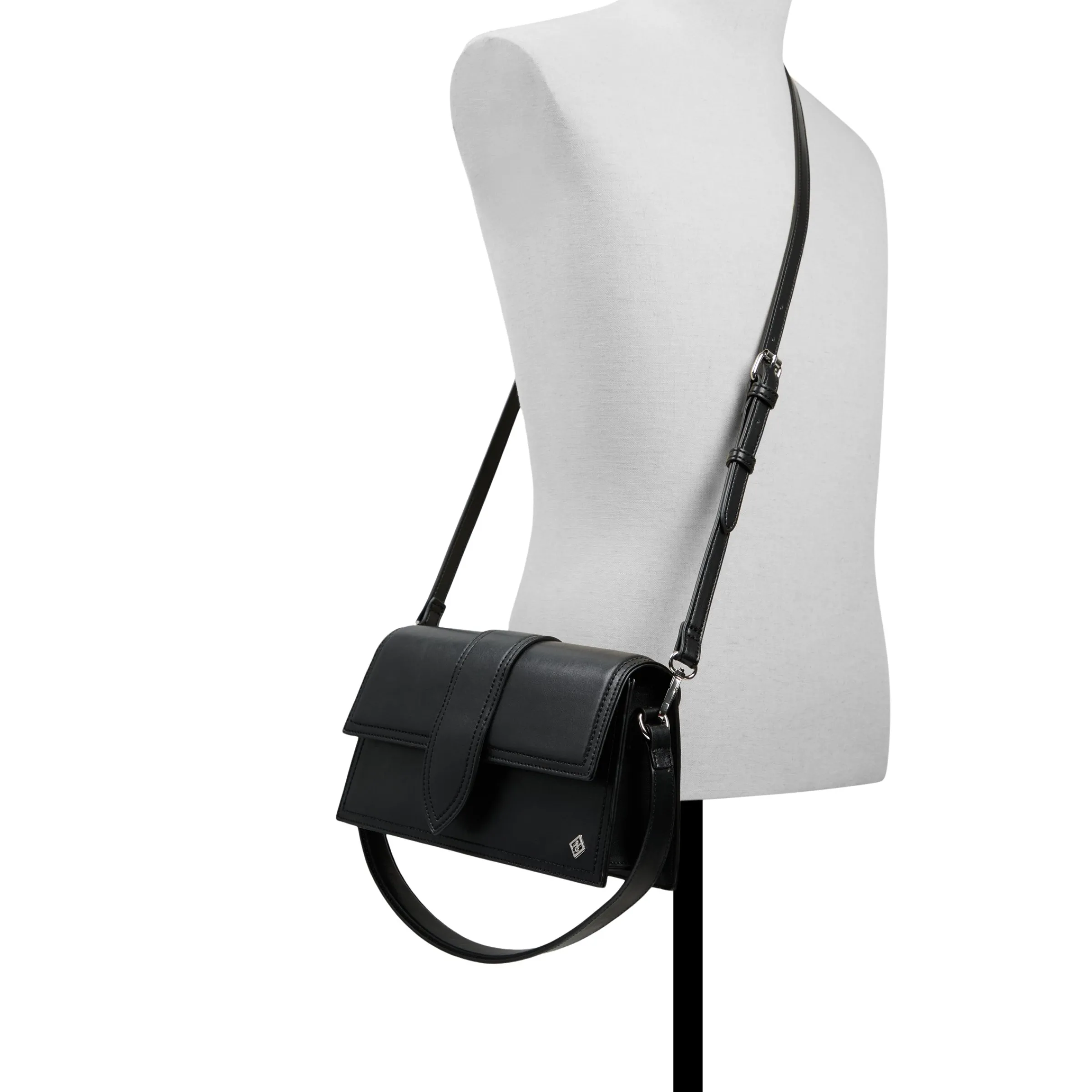 ariane_4-2.webp Call It Spring Ariane Black New
