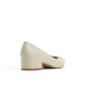 Call It Spring Poiise Bone Discount