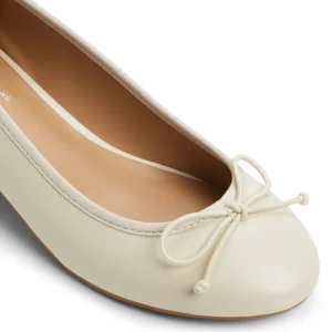 Call It Spring Poiise Bone Discount